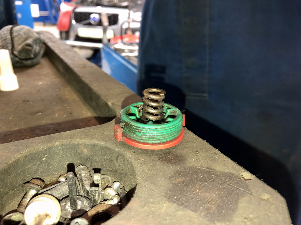 Фото в бортжурнале Volvo XC70 III