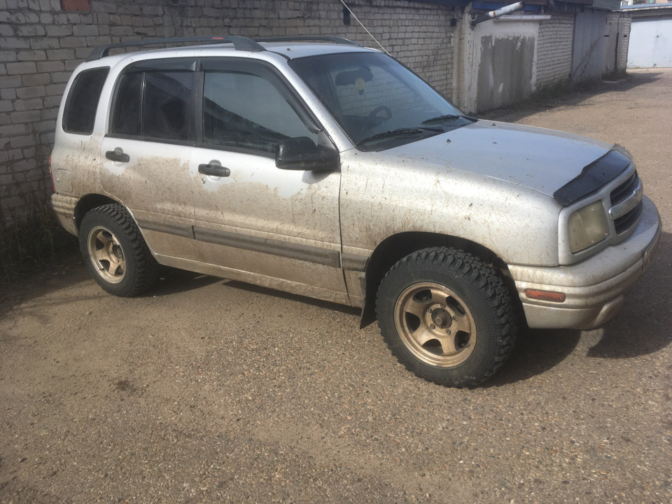 Немного грязный Трекер по возвращению в Читу — Chevrolet Tracker II