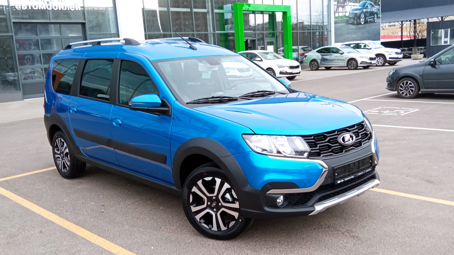 Lada Largus Cross 1.6 бензиновый 2021 | Гоша на DRIVE2