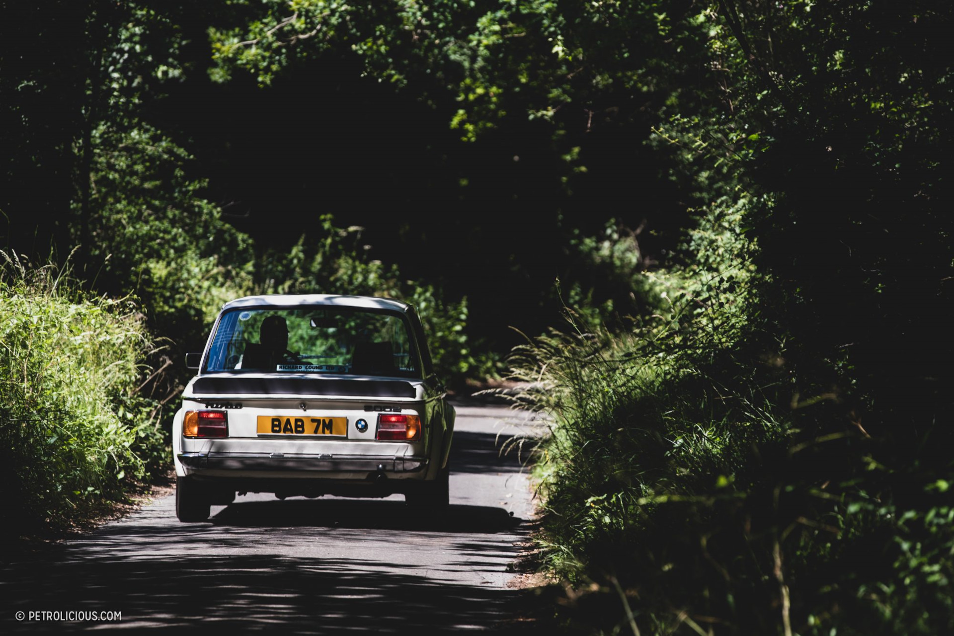 Шкатулка с эмоциями: тест-драйв BMW 2002 Turbo из начала 1970-х —  «Спорткары» на DRIVE2