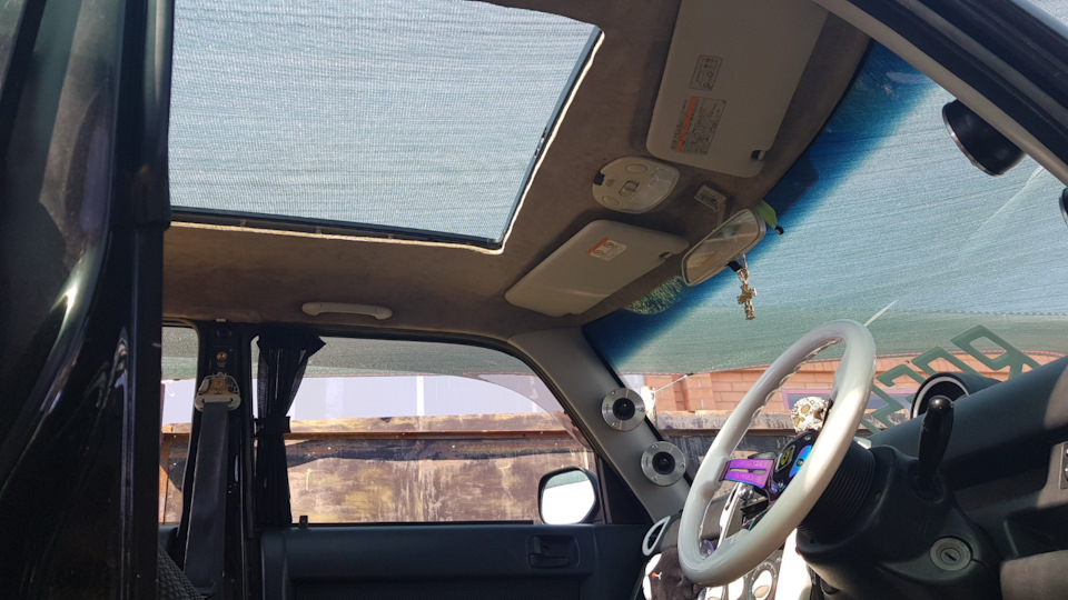 Фото в бортжурнале Toyota bB (1G)