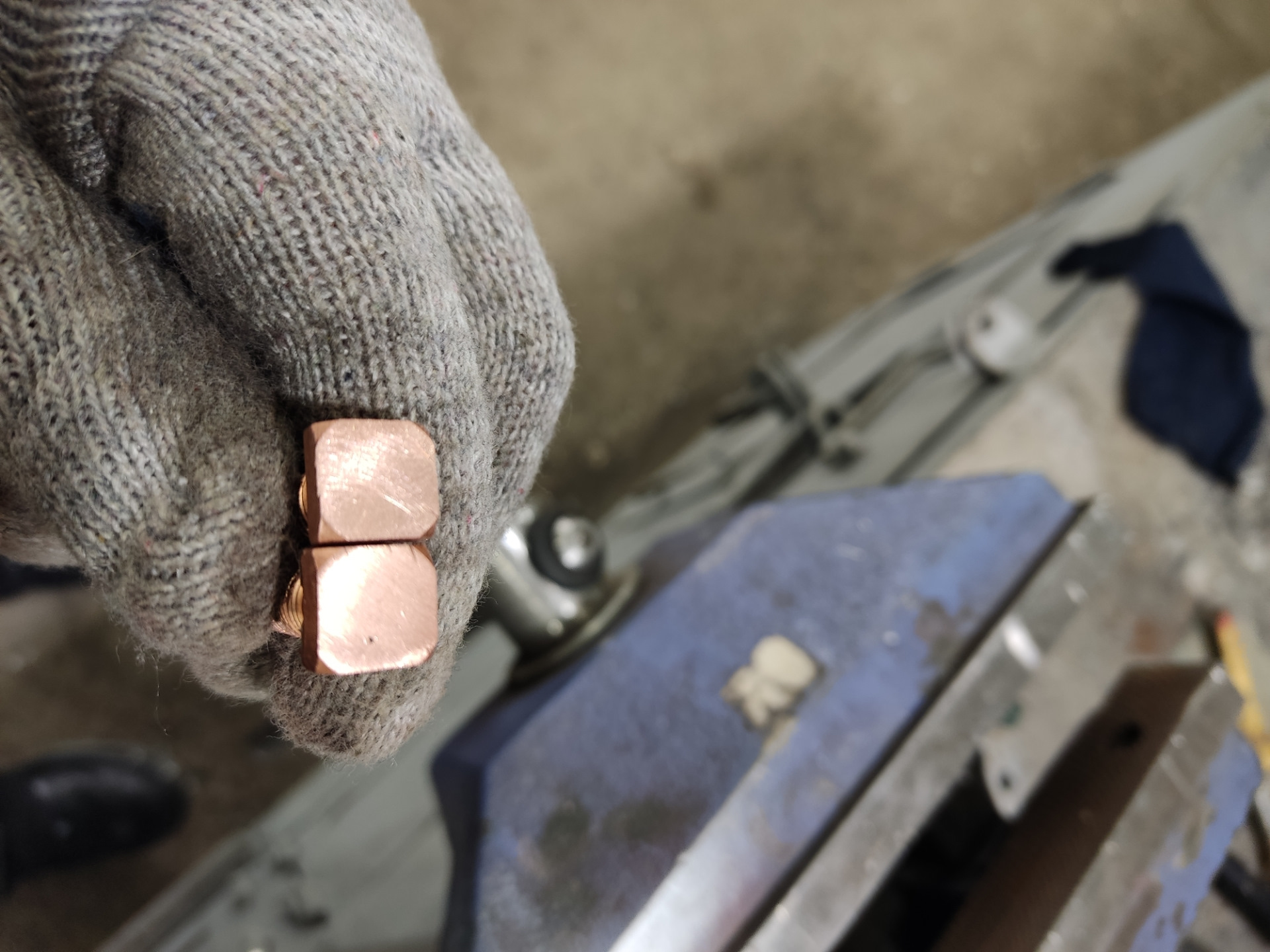 Щелкает стартер, но не крутит, решение проблемы — Mitsubishi Pajero (4G ...