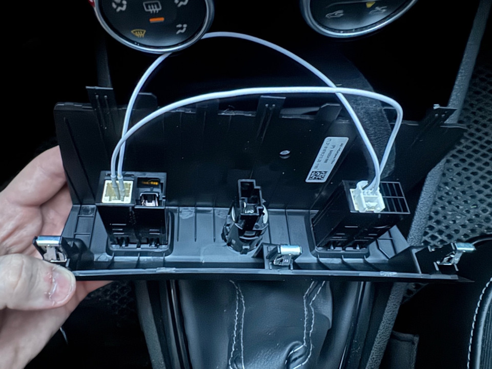 Мой вариант подключения подсветки USB Разьемов — Lada Vesta (NG), 1,6 л ...