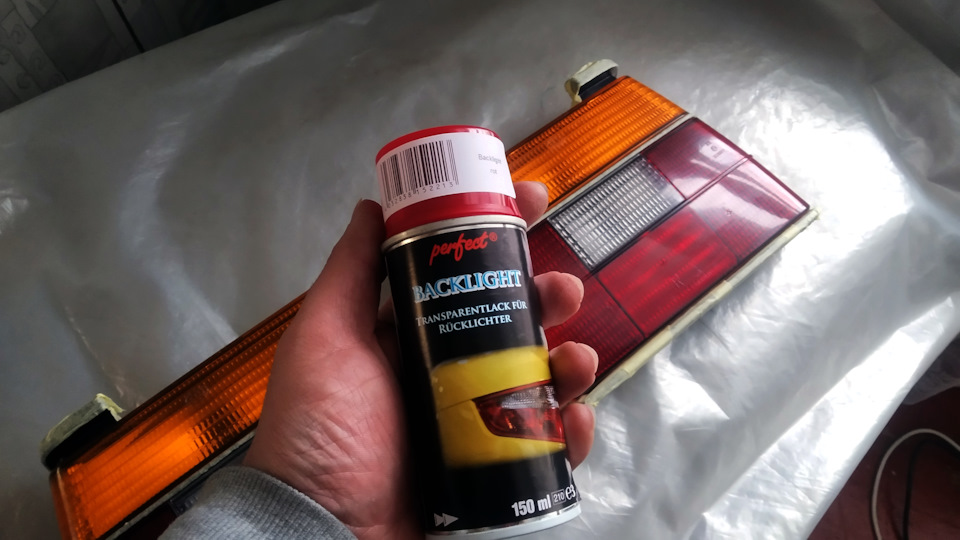 Тонирование задних фонарей лаком в All-Red стиле — Volkswagen Jetta II ...