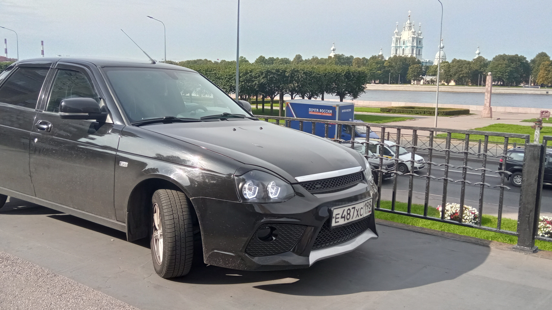 Lada Приора седан 1.6 бензиновый 2015 | Чёрная Пантера Batmobile на DRIVE2