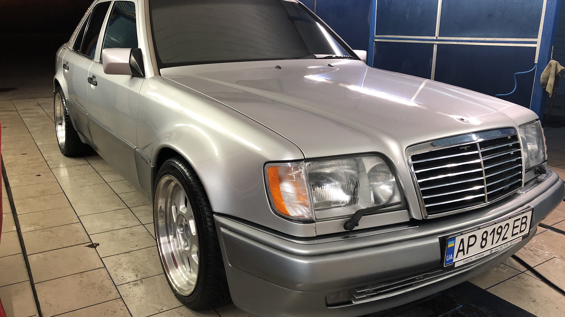 Mercedes-Benz E-class (W124) 5.0 бензиновый 1993 | серый волк на DRIVE2