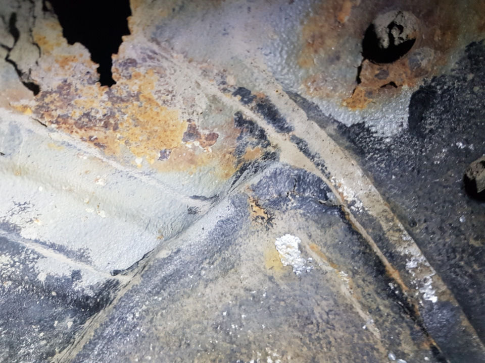 20. Устранение коррозии — Mitsubishi Pajero Pinin, 2 л, 2004 года ...