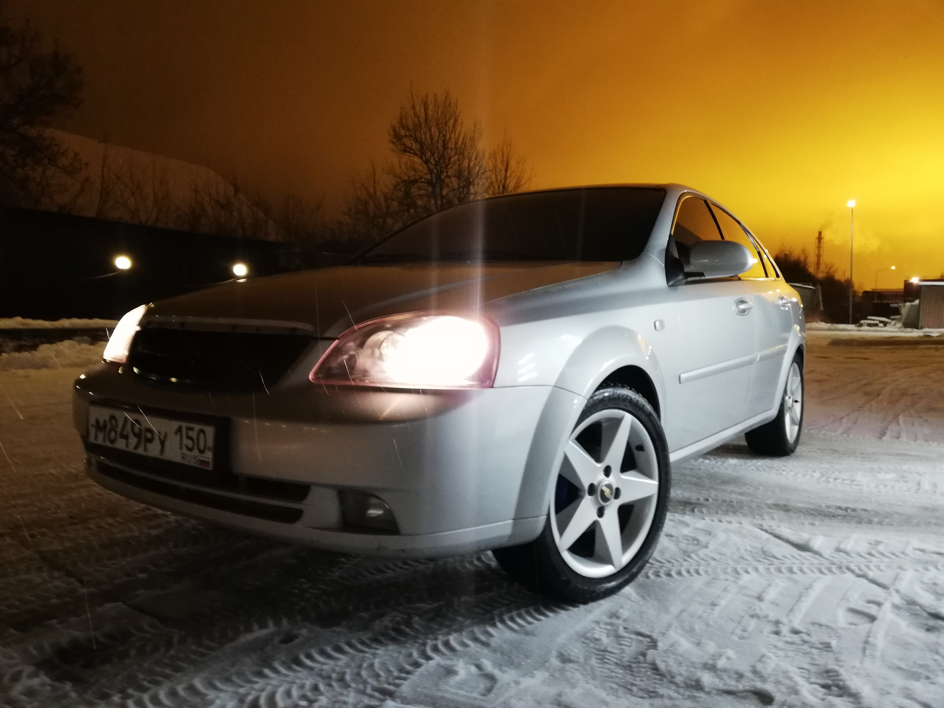 Chevrolet Lacetti седан зимой