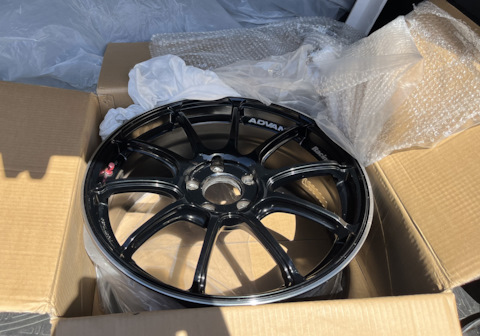 WsCWLRZge0O7JDetRiKJf0YVEQQ-