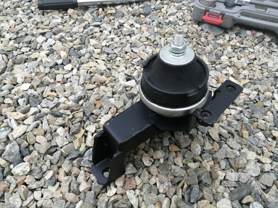 Замена гидроопоры — Honda Stream (RN6-9), 1,8 л, 2008 года | своими ...