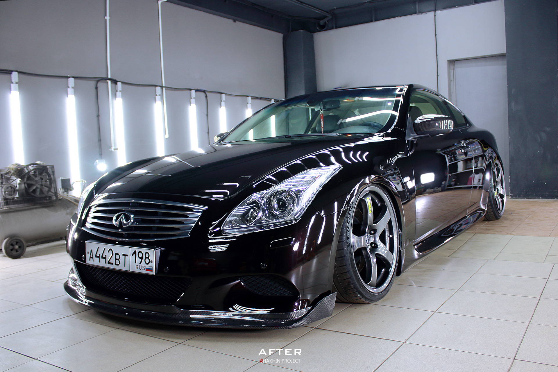 Infiniti g37 Nardo Grey