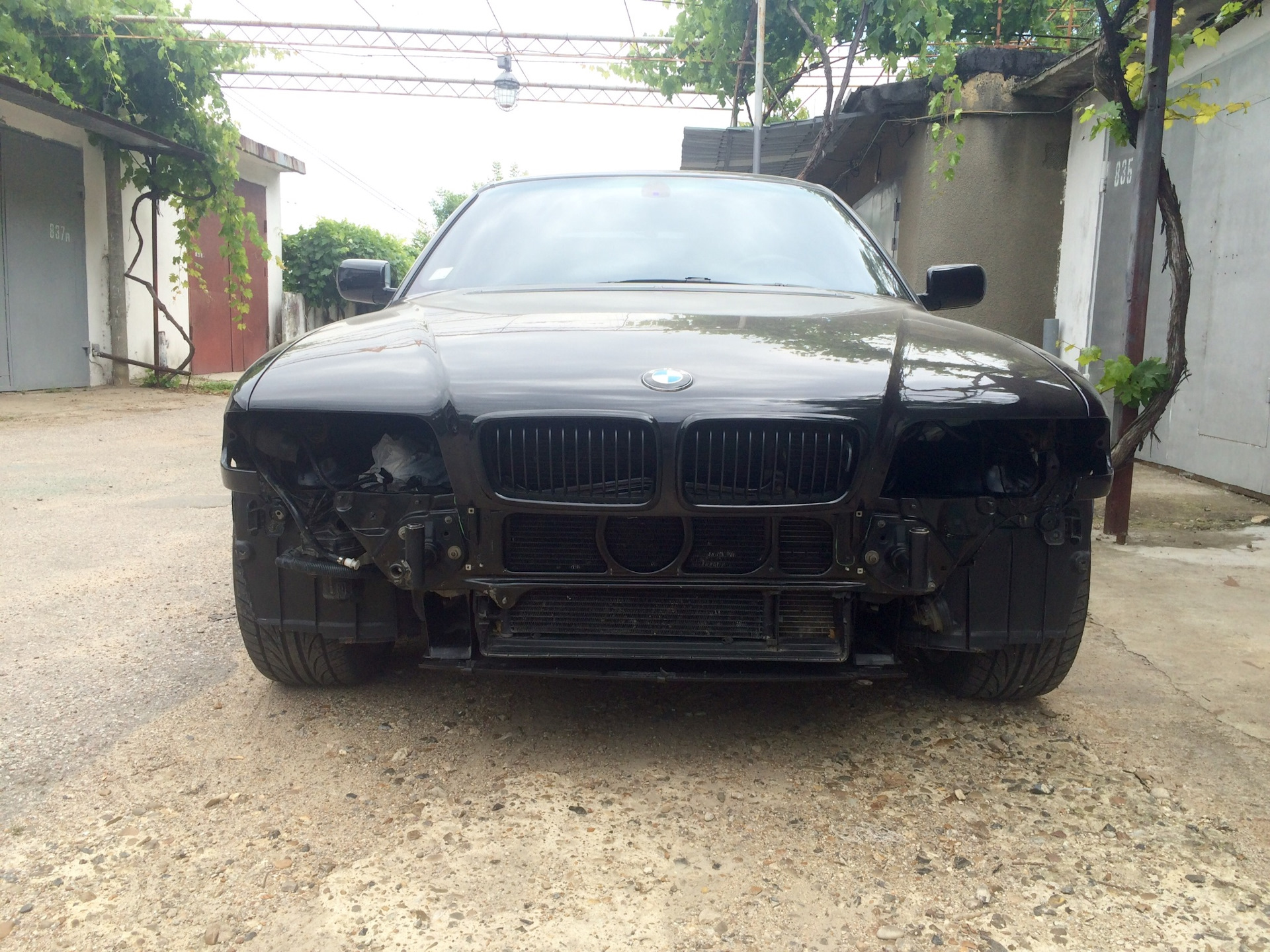 DIY: BMW E39 Front Bumper Removal - YouTube