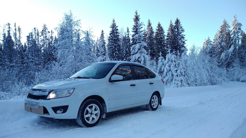 Стук при трогании и торможении — Lada Гранта лифтбек, 1,6 л, 2016 года ...