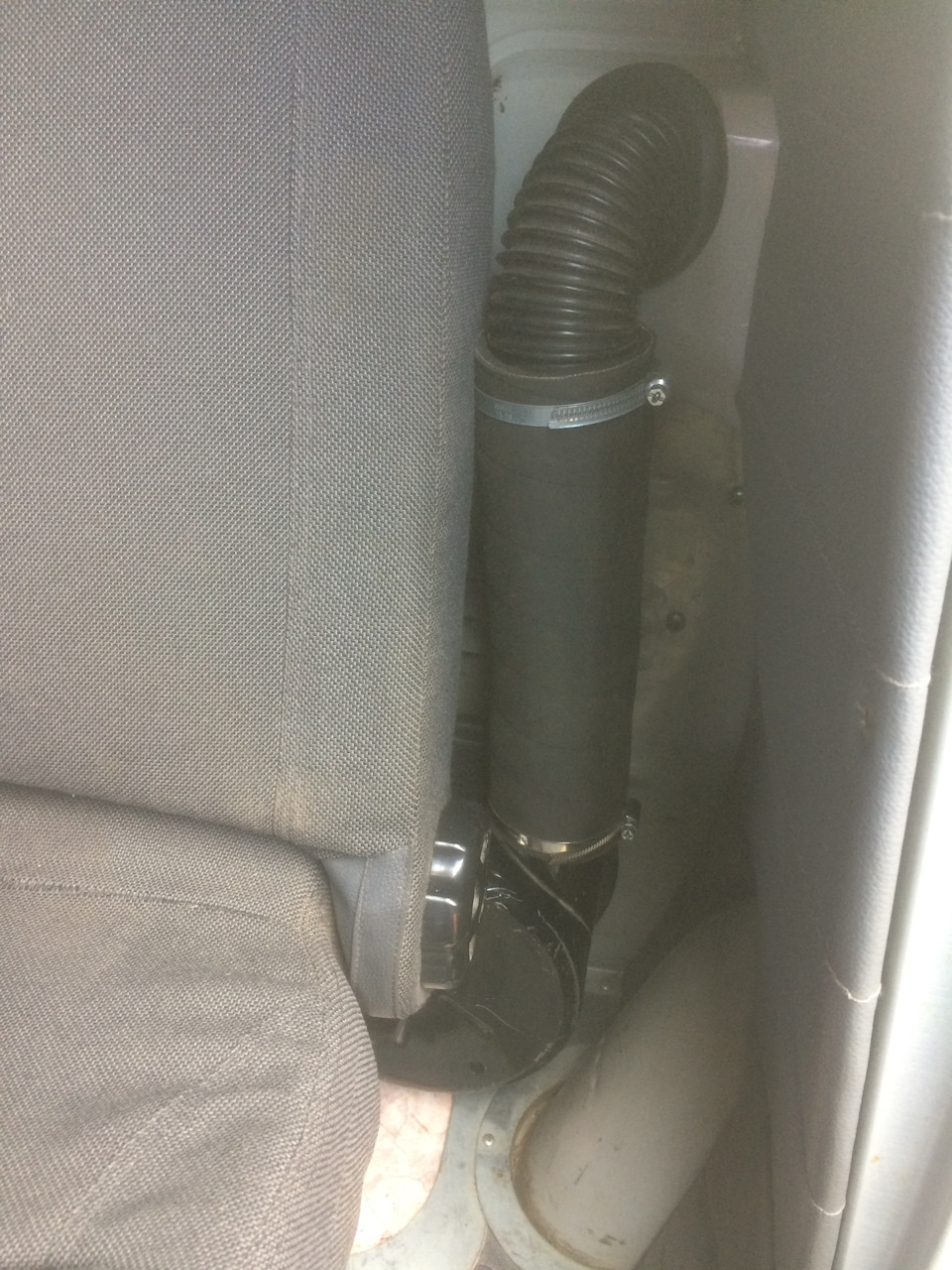 Замена салонного фильтра — Hyundai Elantra (6G), 1,6 л, 2017 года ...