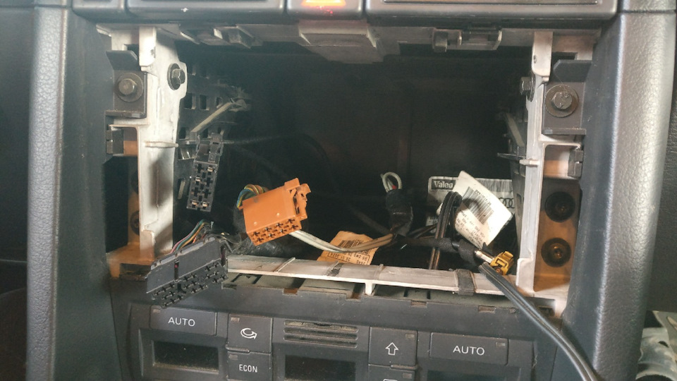 WwAAAgI0AeA 960 Как крепить 2 din магнитолу