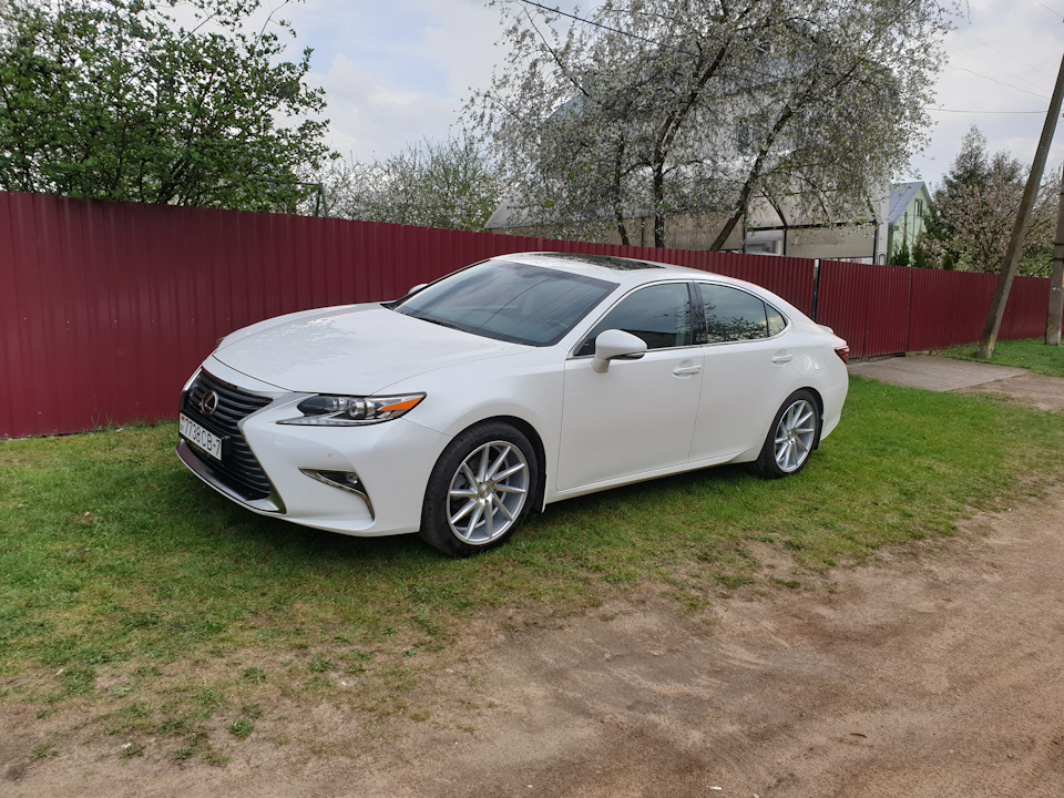 Фото в бортжурнале Lexus ES (XV60)