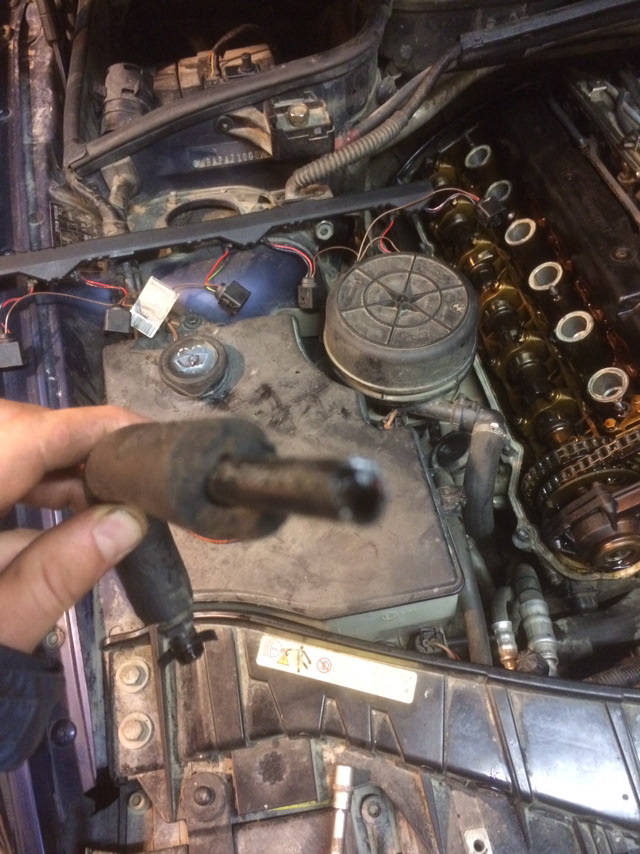 Замена квкг «без снятия впускного коллектора матов было много» — BMW X3 ...