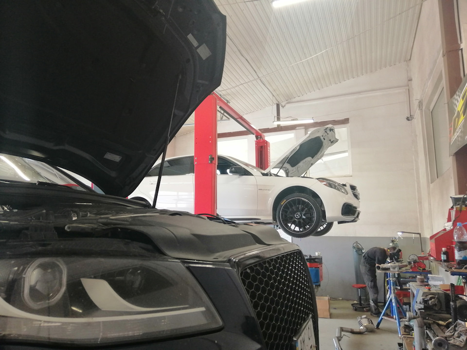 Фото в бортжурнале Audi A4 (B8)