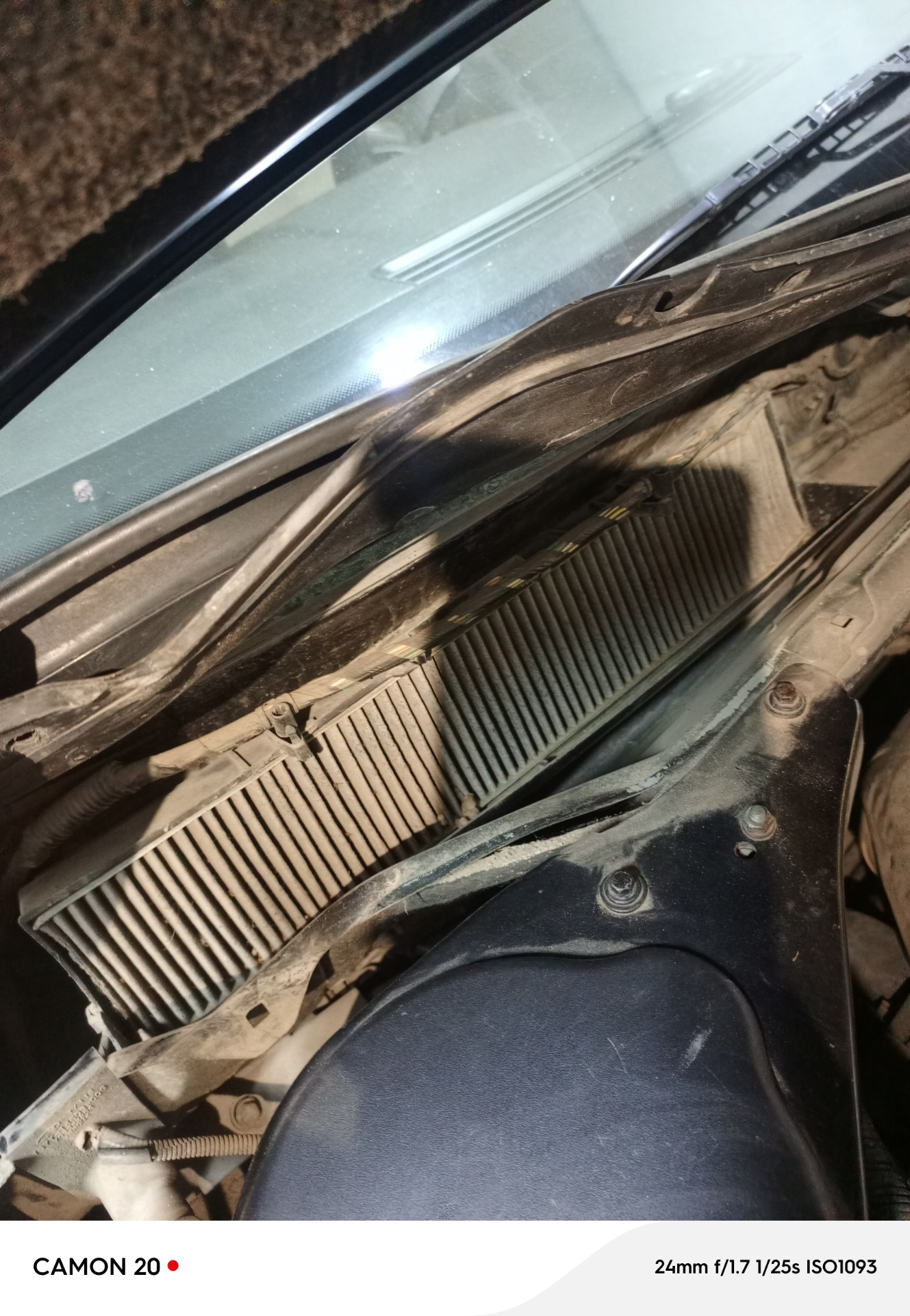 Фото в бортжурнале Ford Mondeo III. Запчасти на фото: 17125S