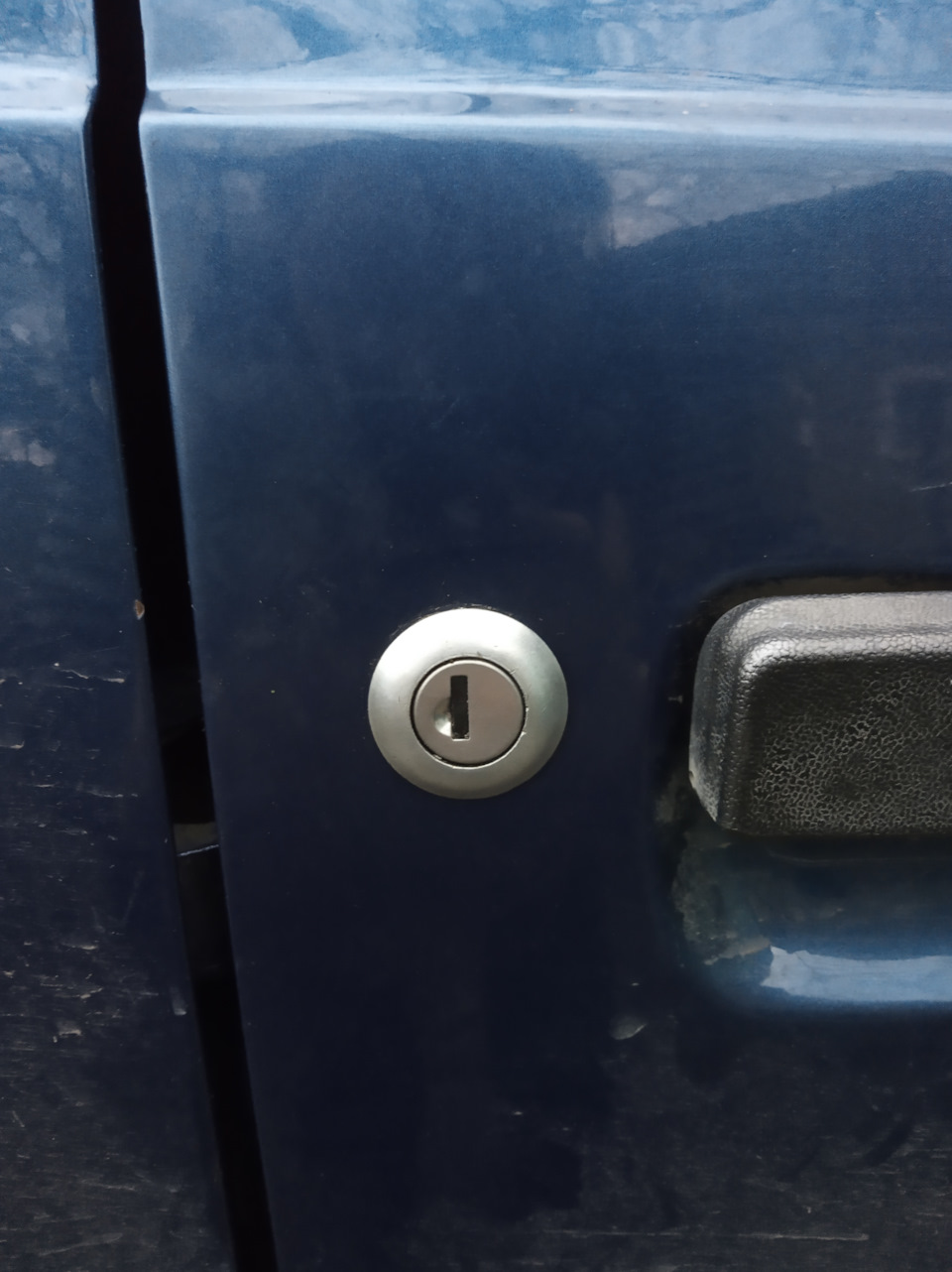 Личинки замков дверей ВАЗ 2105-07 — ЗАЗ 1103, 1,2 л, 2005 года ...