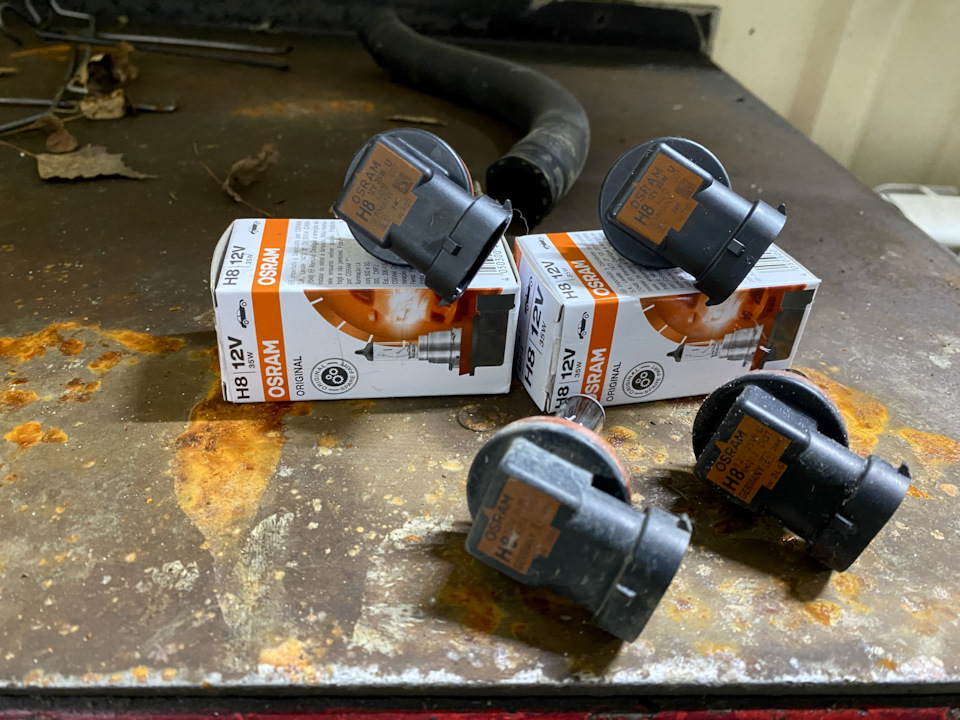 Фото в бортжурнале Chevrolet Cruze (1G). Запчасти на фото: H812V