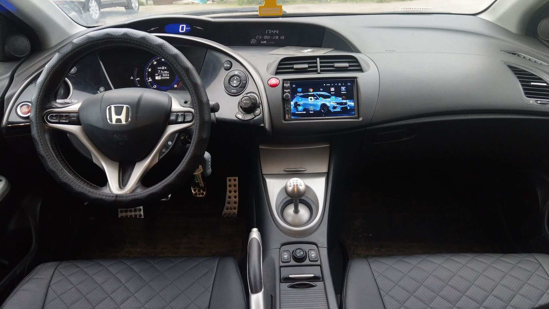 Honda Civic 5d хэтчбек салон