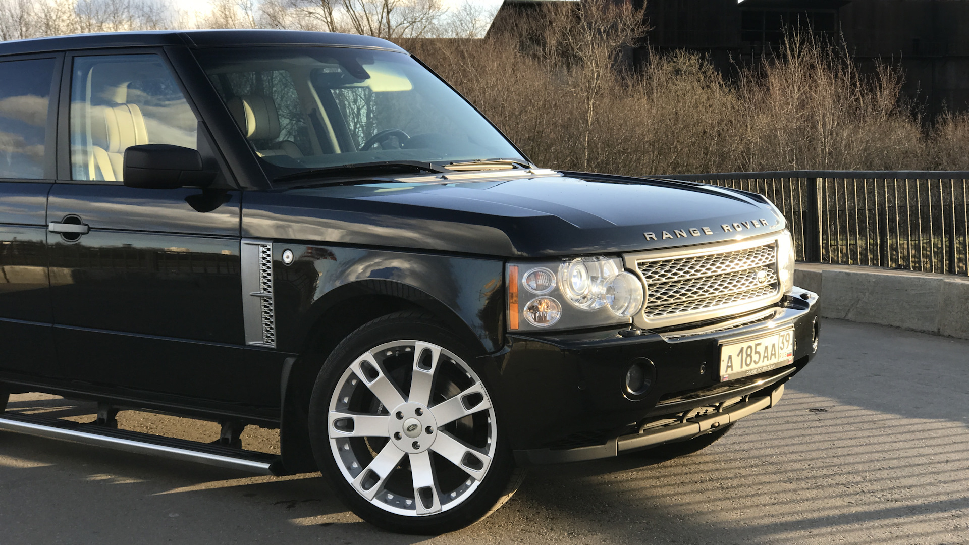 Land Rover Range Rover (3G) 4.2 бензиновый 2008 | Английский Квадрат на  DRIVE2