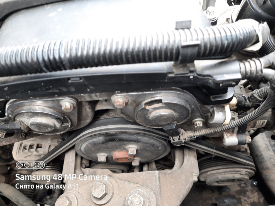 Замена прокладок клапана фазовращателя — Opel Astra J, 1,4 л, 2012 года ...