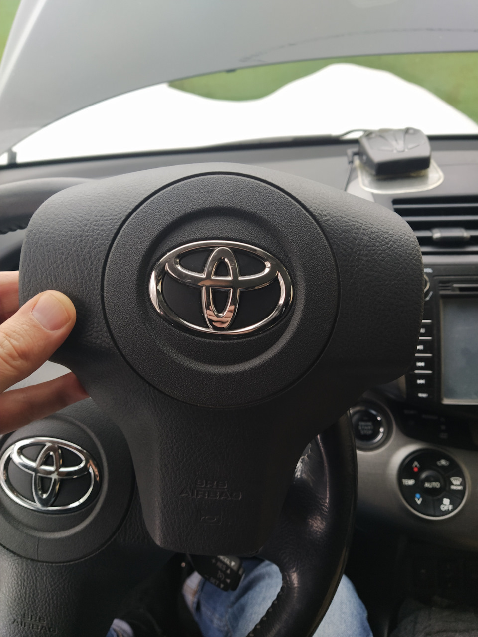 Накладка Airbeg — Toyota RAV4 (III), 2,4 л, 2009 года | своими руками ...