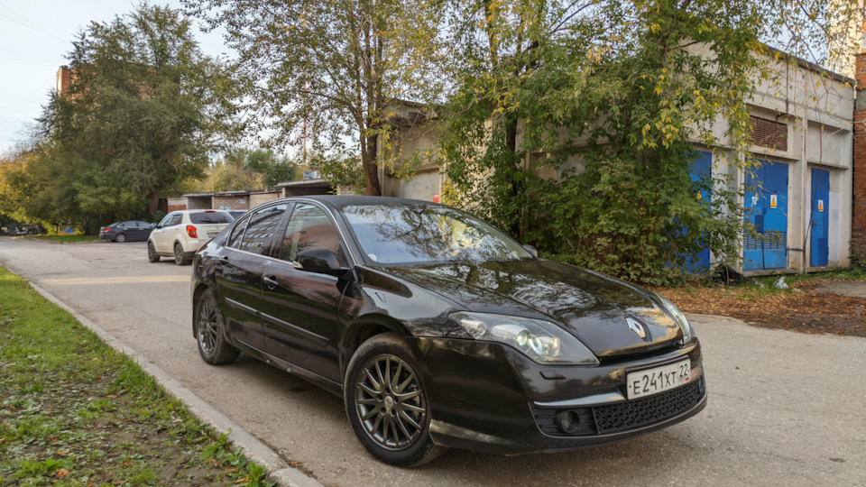 Renault Laguna M9R 2.0 dCI