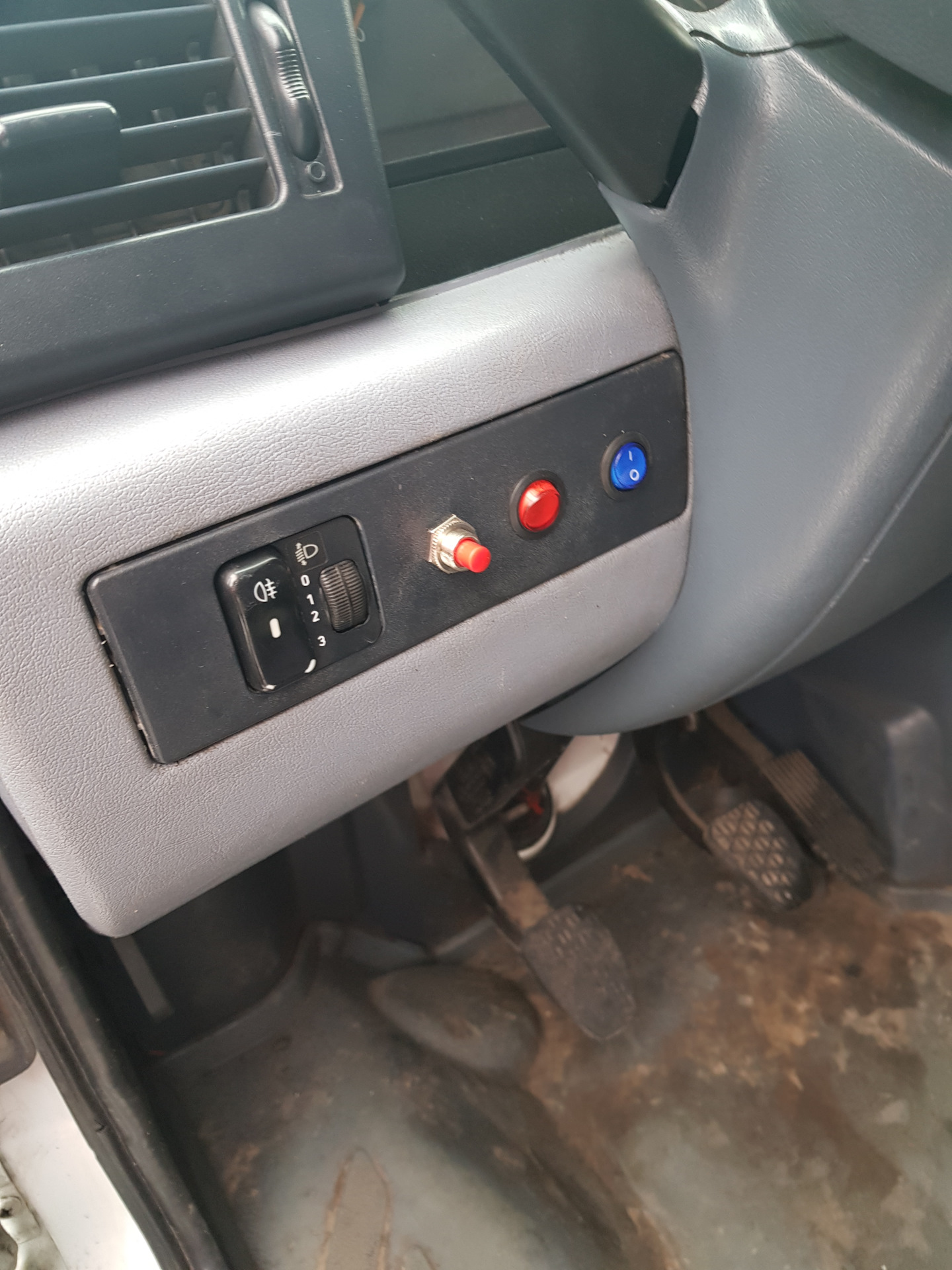 Обозначение клавиш и зделал заднюю противотуманку — Mercedes-Benz ...