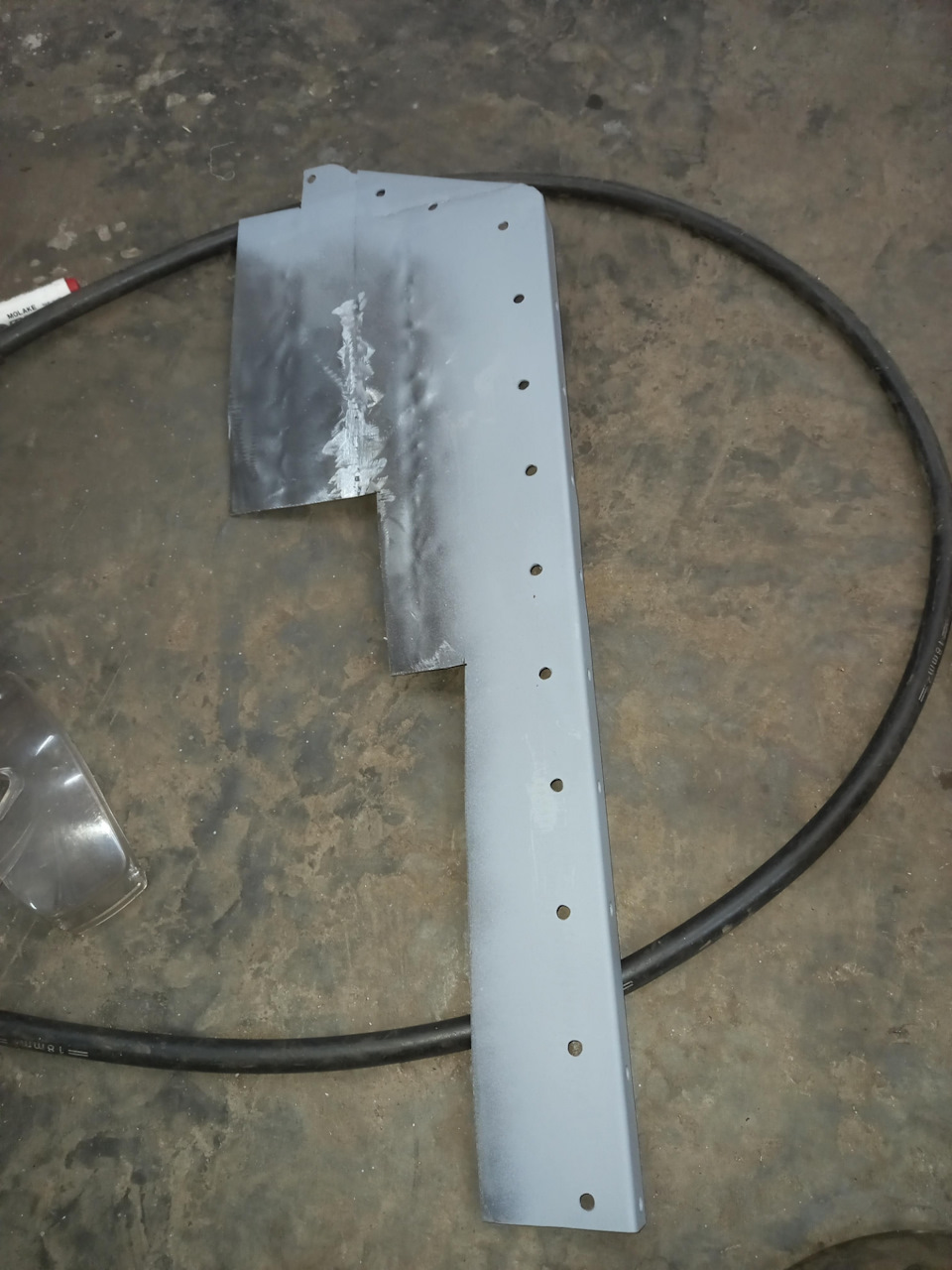 Латка на переднюю пасажирскую сторону — Lada Приора универсал