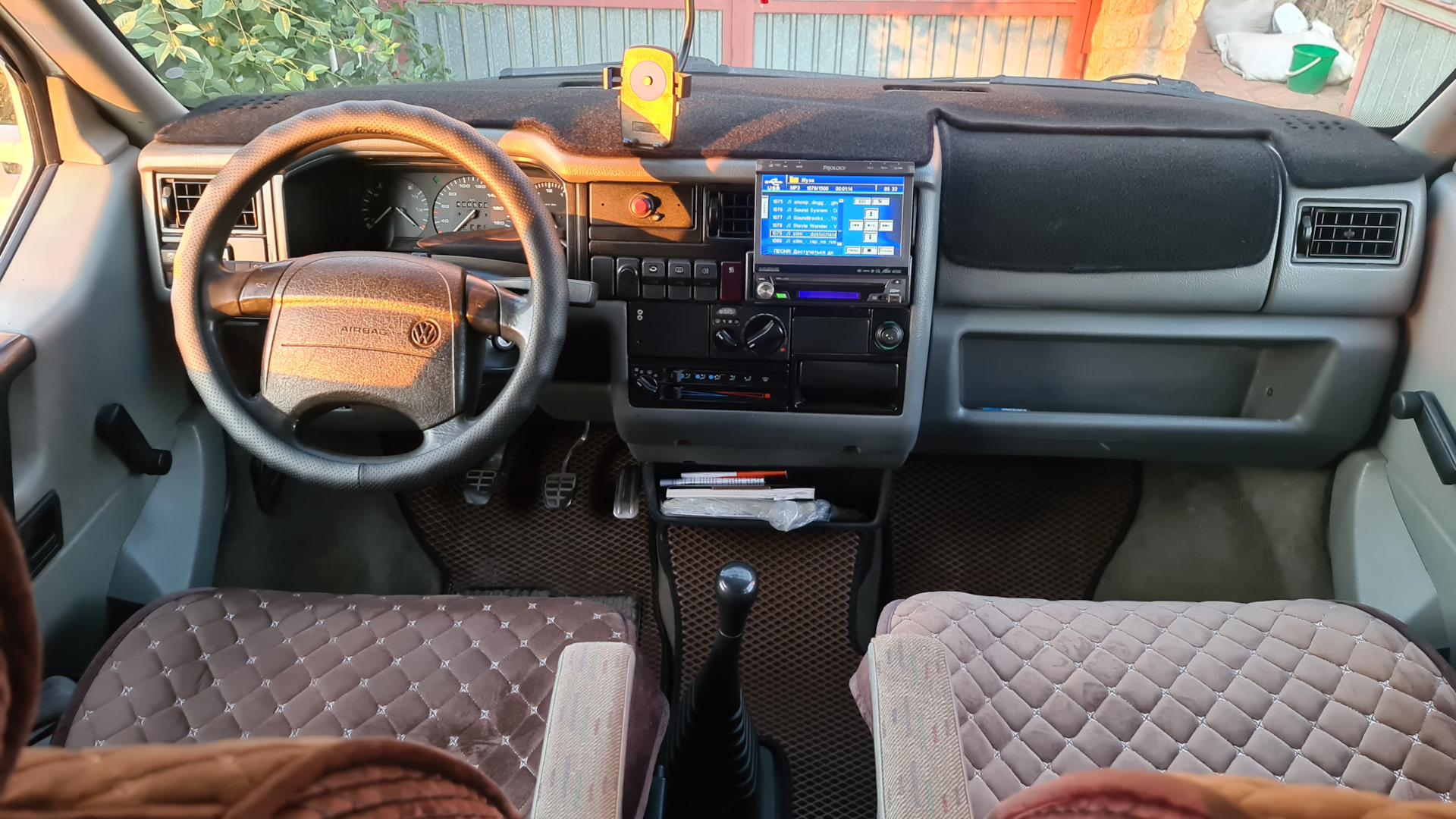 Volkswagen Caravelle (T4) 2.4 дизельный 1996 | Белый Дом на DRIVE2