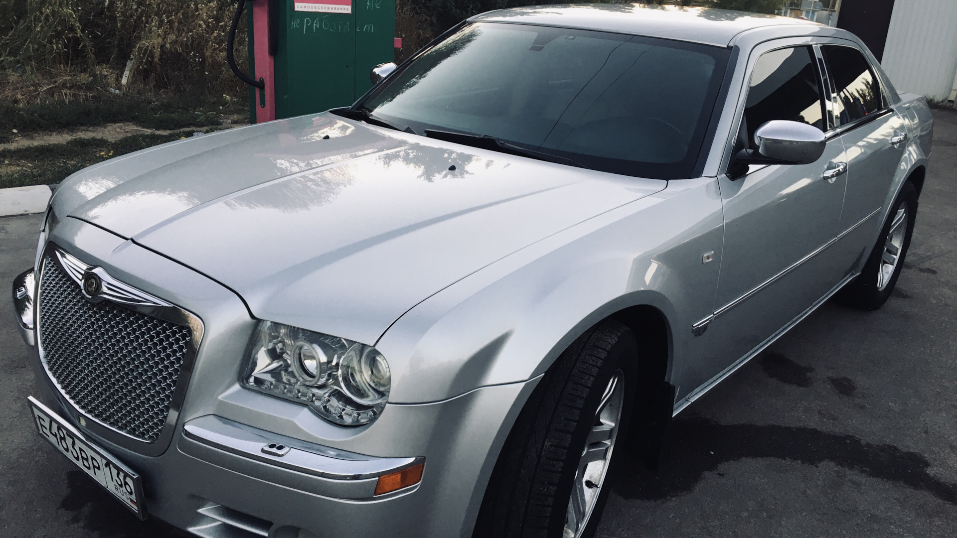 Chrysler 300 (300C) (1G) 2.7 бензиновый 2005 | 😎 на DRIVE2