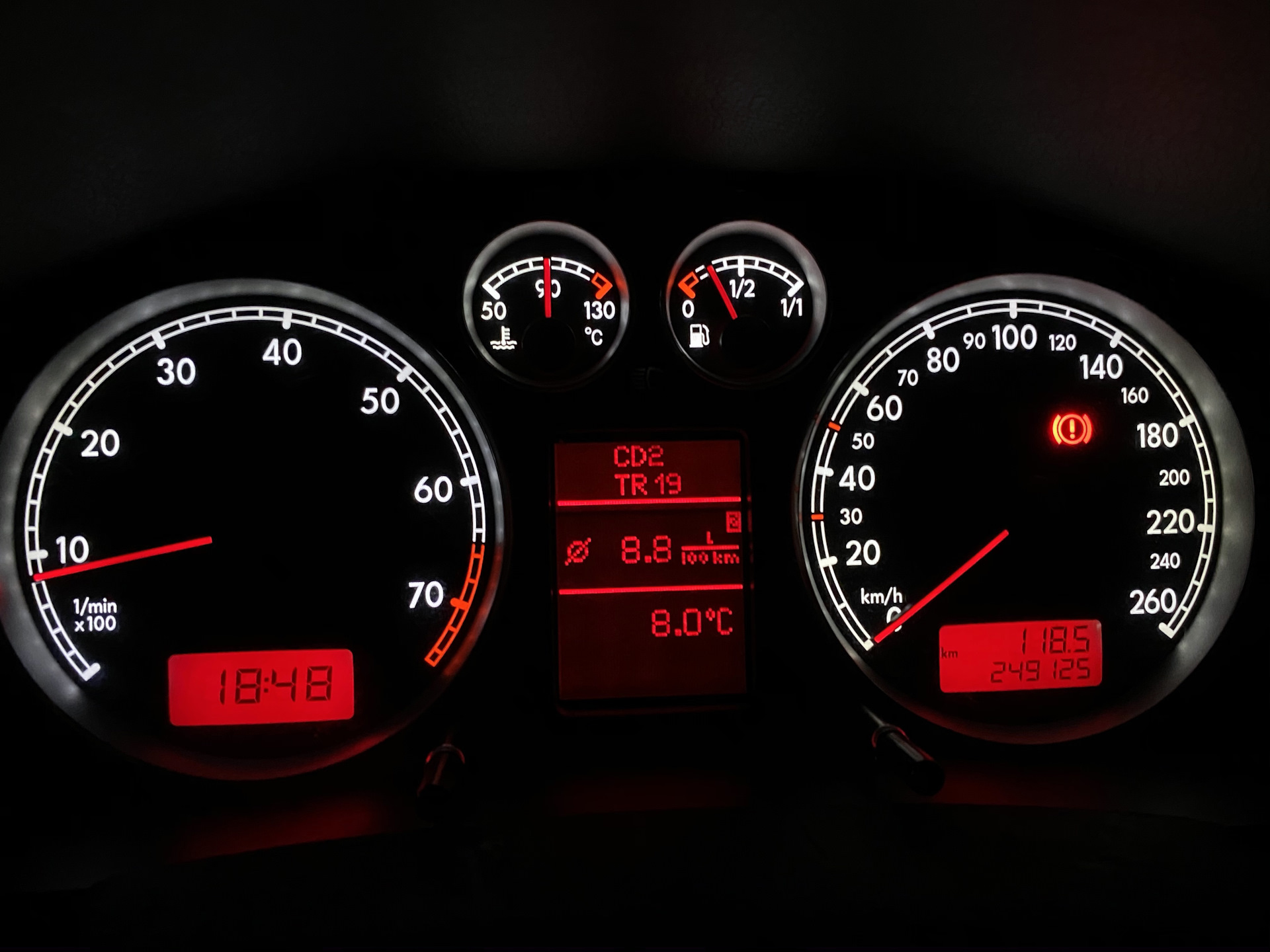 Замена антенны и пересвет приборки — Volkswagen Passat B5, 1,6 л, 2004 ...