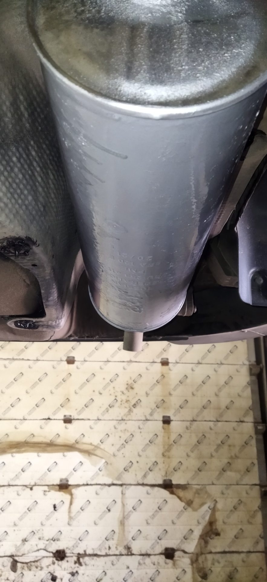 Покраска глушителя — Volkswagen Polo liftback, 1,6 л, 2021 года ...