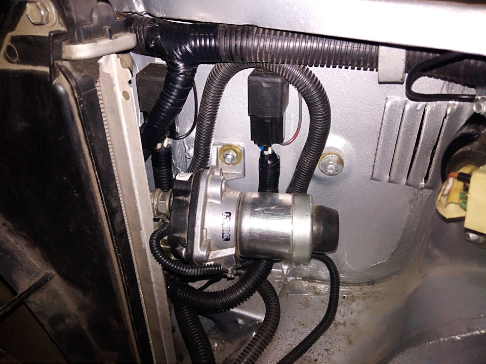 Подключение разгрузочных реле к ближнему и дальнему свету фар — ГАЗ 24 ...