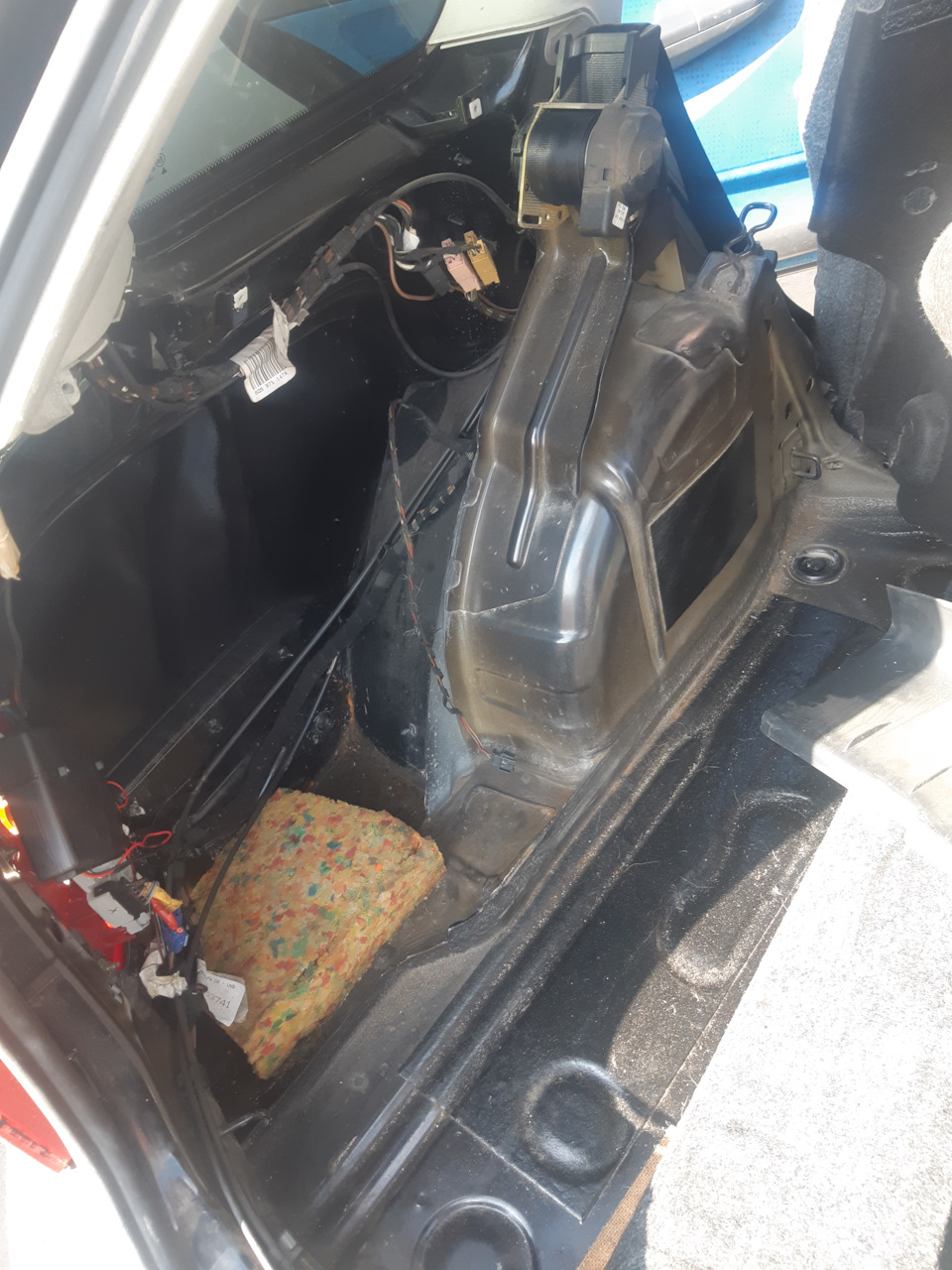 Чуть комфорта — Skoda Fabia Combi Mk1, 1,4 л, 2003 года | автозвук | DRIVE2