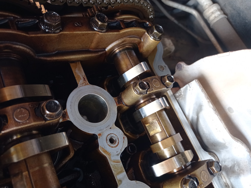 Замена прокладки клапанной крышки. — Hyundai Elantra (4G), 1,6 л, 2010 ...