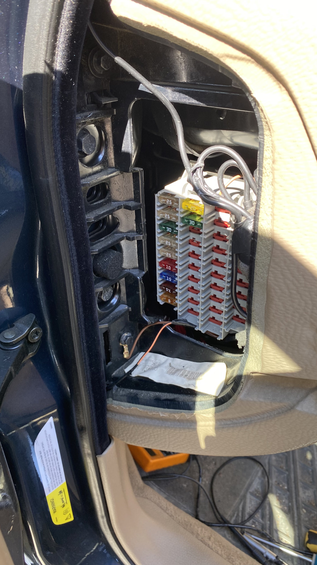 Установка регистратора. — Volvo S60 (1G), 2,4 л, 2007 года | своими ...