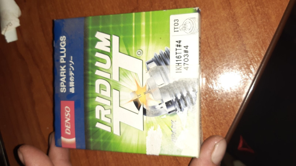 Замена свечей. Заказал верхнюю подушку двигателя. — Toyota Camry (XV50 ...