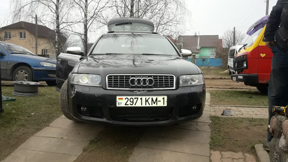 Caractere Audi A4 Avant B6 2 5 2003