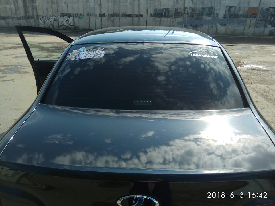 Наклейка — Lada Гранта (1G), 1,6 л, 2016 года | просто так | DRIVE2