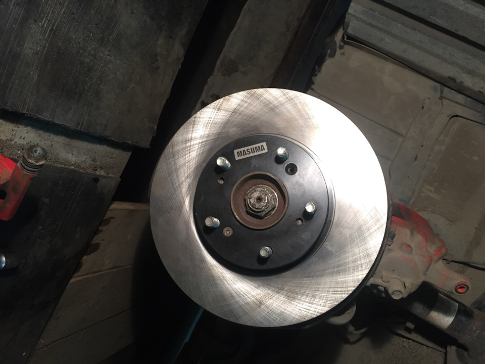 новый — Honda Civic Hatchback (8G)