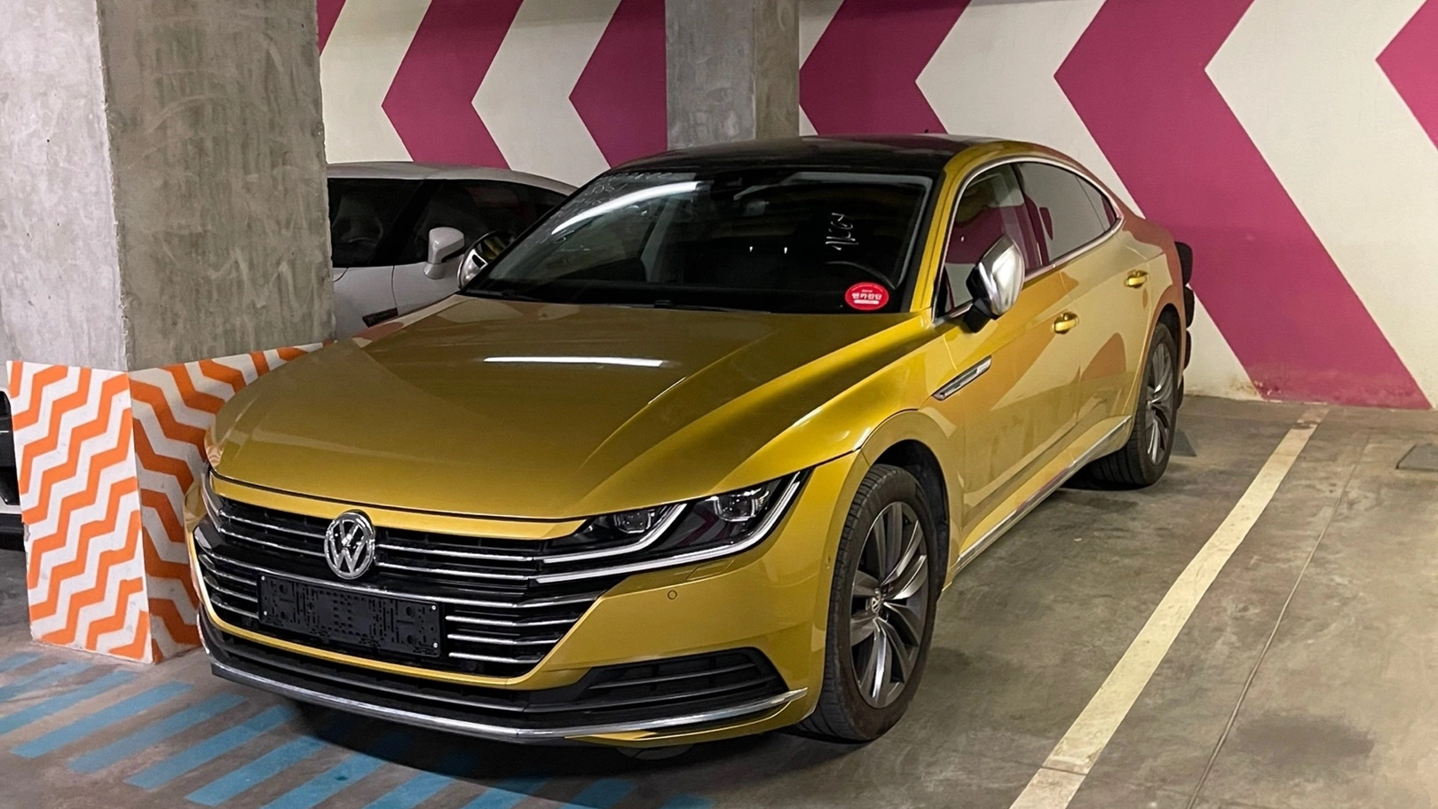 Volkswagen Golf 2020 Yellow