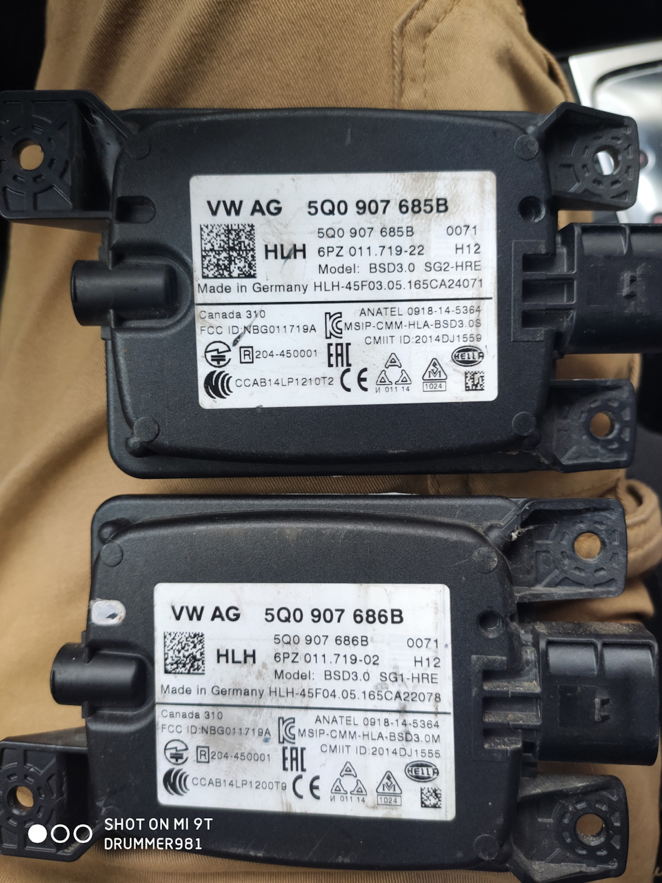 Photo from the logbook Volkswagen Passat B6. Found on photo: 5Q0907685B, A8508, 0450001, 5Q0907686B, 2014DJ1555