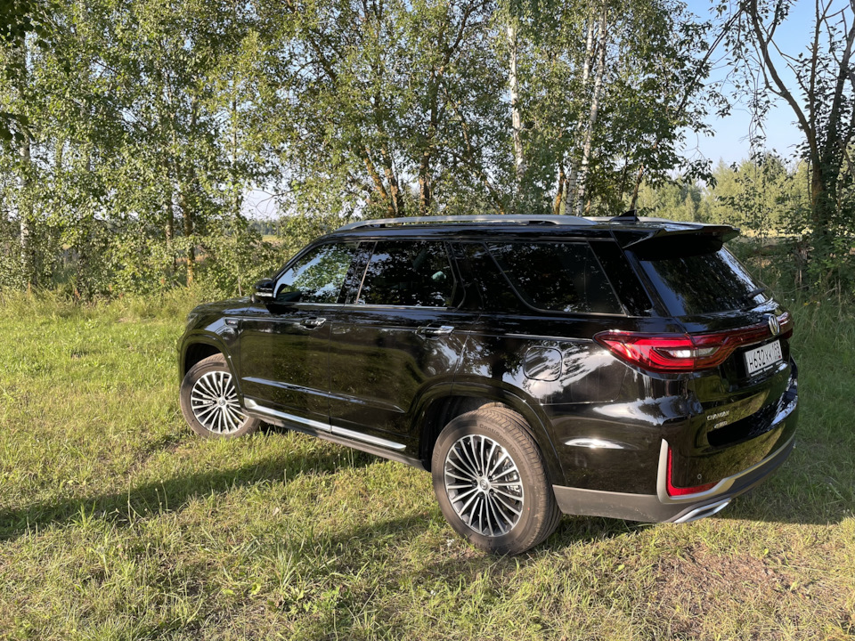 Отзывы чанган cs95. Changan cs95 багажник. Багажник Чанган CS 95. Changan cs95 New Black Edition. Cs95 New Black Edition фото.