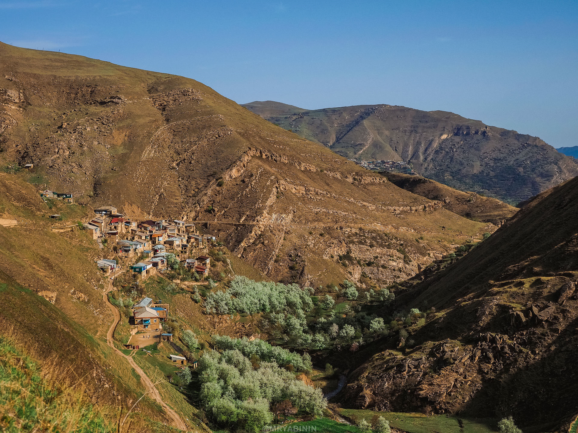 плачущая гора в дагестане