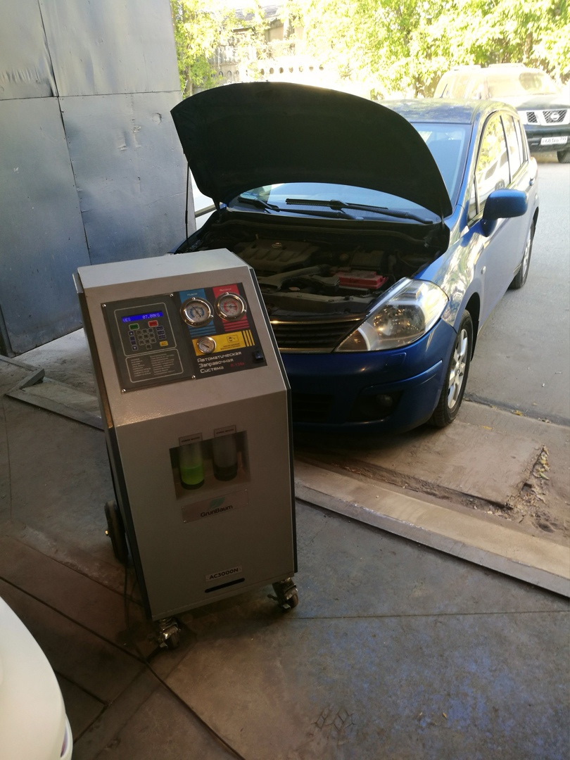 Заправка фреона. — Nissan Tiida (1G), 1,6 л, 2007 года | визит на ...