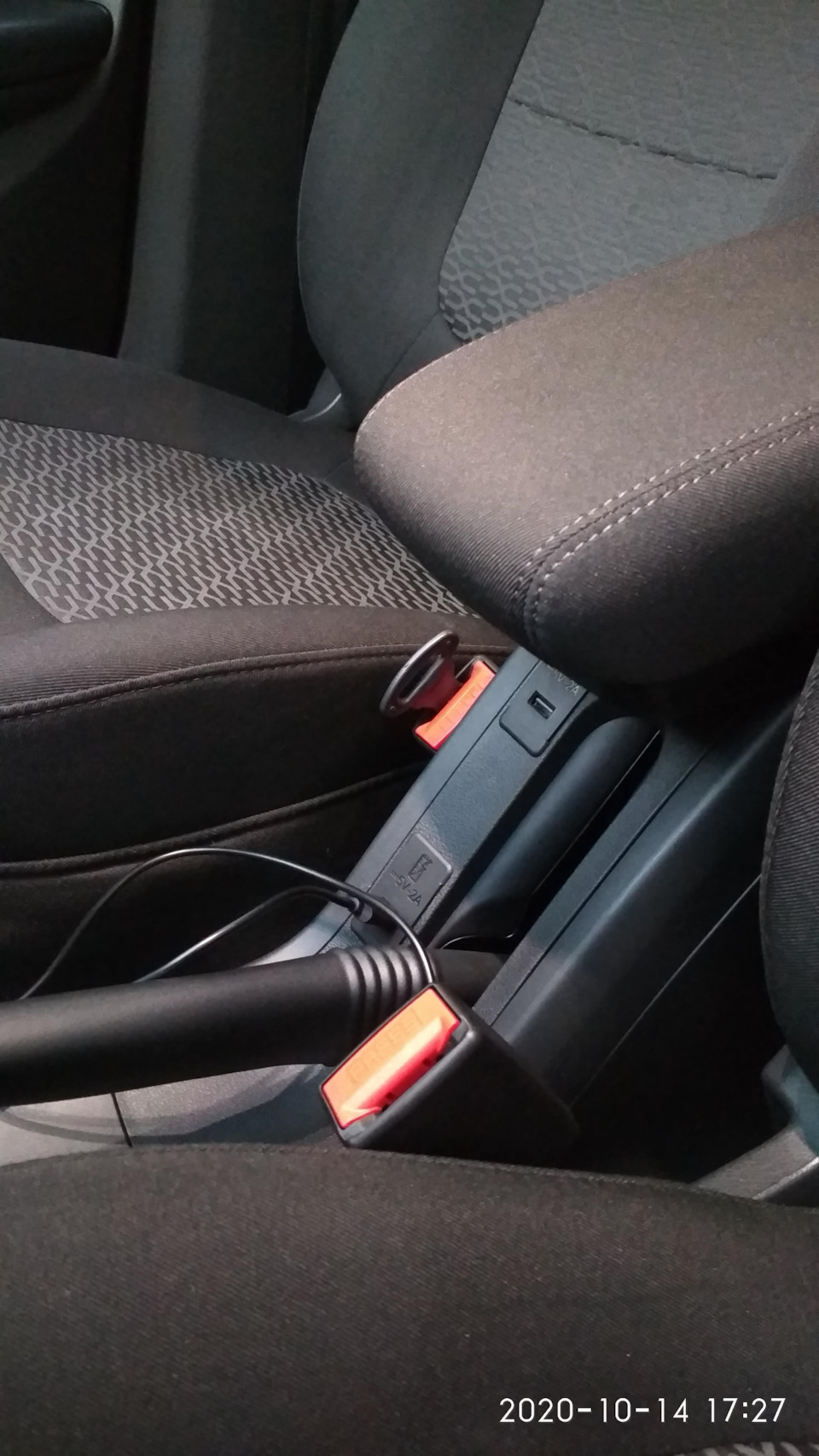 13. — Lada Vesta SW (1G)